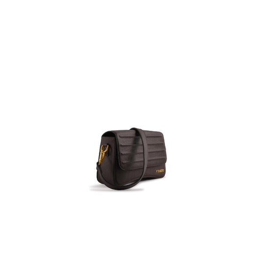 Vyakti India Petika traditional wooden container with intricate carvings, suitable for storing spices or small items.