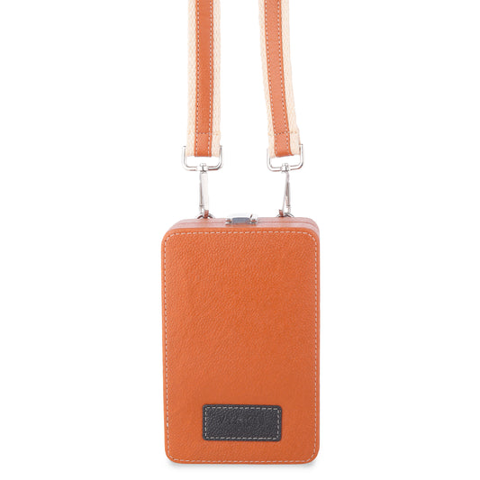 'बक्सा’ : Baksa Box Bag (Banofi)