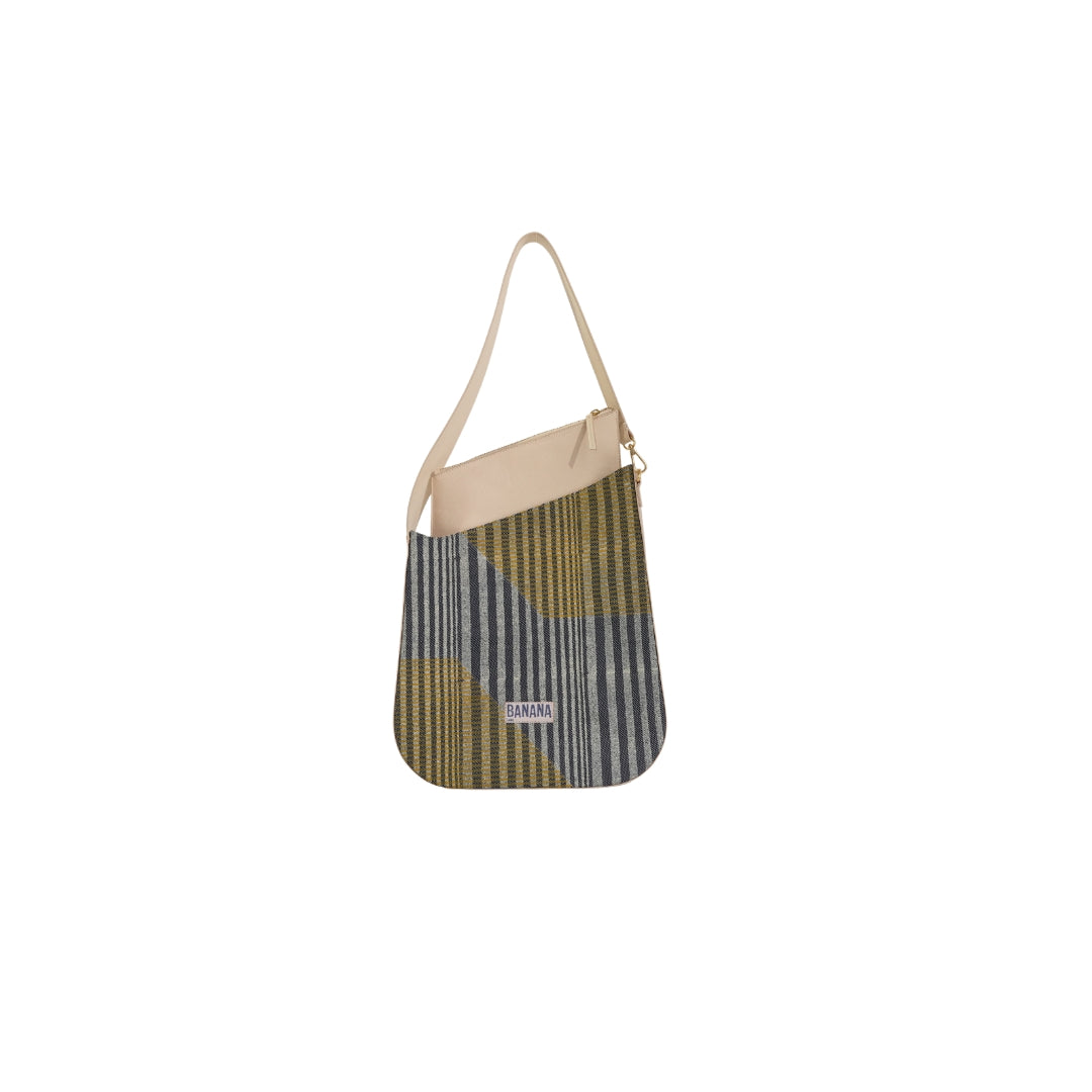 VYAKTI INDIA shoulder bag vessel style, stylish and functional design with adjustable strap and spacious interior.