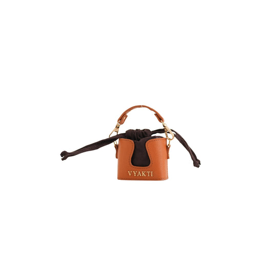Mini Dorika by VYAKTI INDIA, featuring a compact decorative jewelry box with intricate design and vibrant colors.