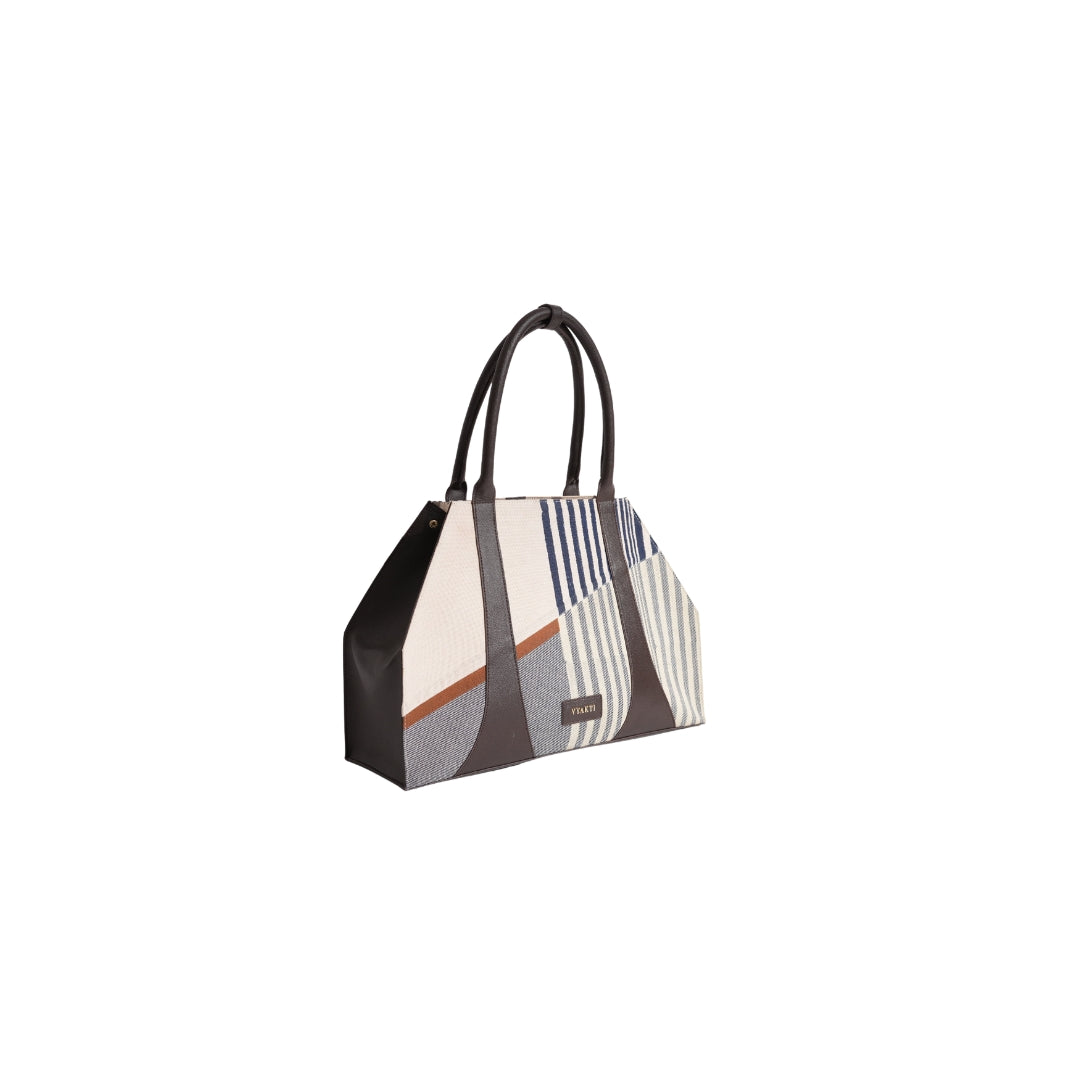 VYAKTI INDIA Bento lunch box with multiple compartments for snacks and meals, made of durable, eco-friendly material